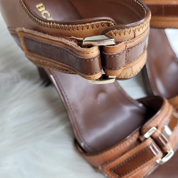 BCBG Brown Pump Heels - Picture 7 of 14